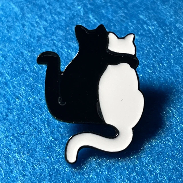 Cat Pin 2 Cats Black White Jewelry