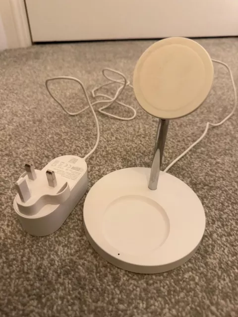Belkin Boost Charge Pro 2-in-1 Wireless Charger MagSafe - White