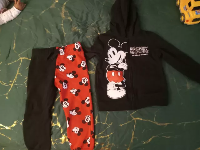 Boys Mickey Mouse Sweatsuit 2 Piece Set Size 5