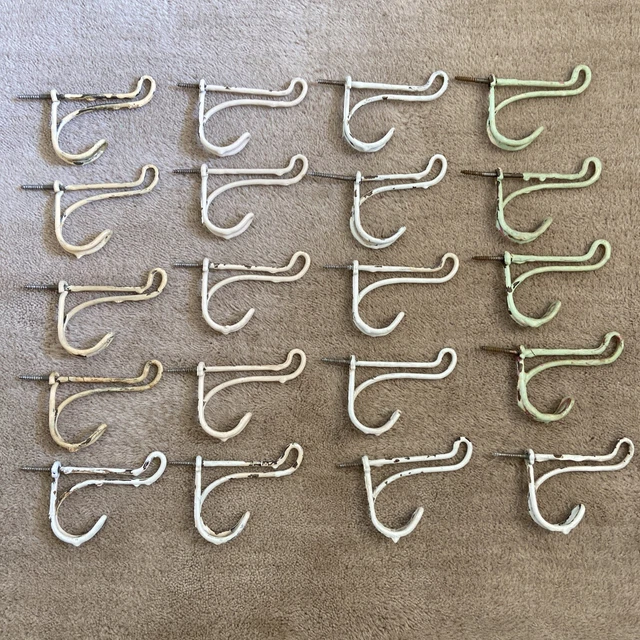 20 Vintage/Rustic Metal Twisted Wire Screw-In Coat/ Hat Hooks