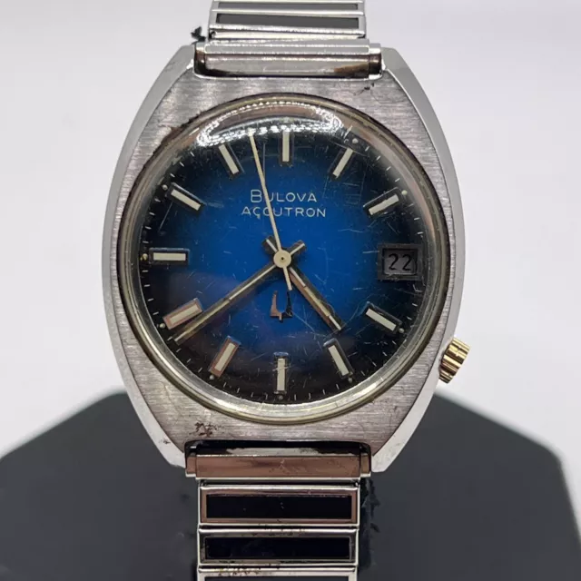 Bulova Accutron 2181 blue/black dial stainless steel watch  1974