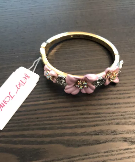 Betsey Johnson Gold Tone & Pink Resin Cluster Flower Hinge Bangle NWT