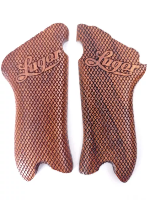 Luger P08 Walnut Wood Grips Set