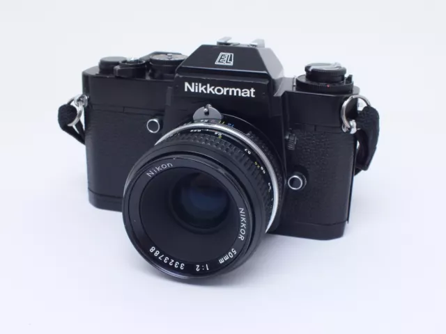 Nikkormat EL mit Nikon Nikkor 50mm 1:2 2
