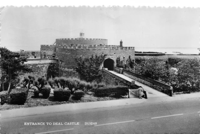 Old Topigraphical Postcard Deal Castle Used Unused G Plus V Gd