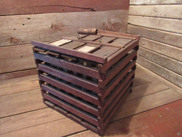 Vintage Primitive Farmhouse Wooden Egg Crate Carrier Farm Barn - ALL ORIGINAL!