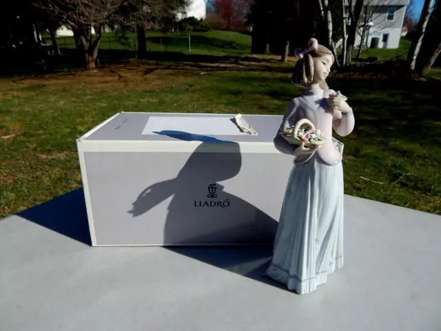 Lladro Spain Figurine # 7644 Entitled  "Innocence In Bloom" - 10" Tall - Box!!