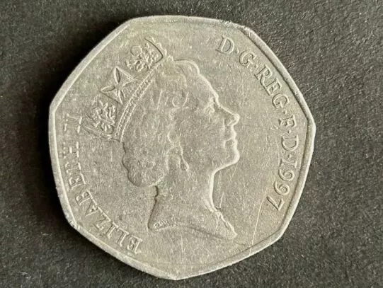 Rare. Piece de Monnaie. Fifty Pence 1997. Elizabeth II