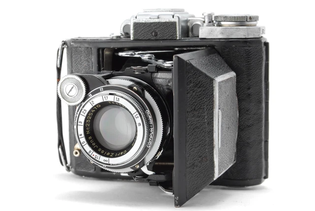 A legend Rolleiflex 3,5 Automat MX (4KA ) 6x6 bought new in 1952 by my father