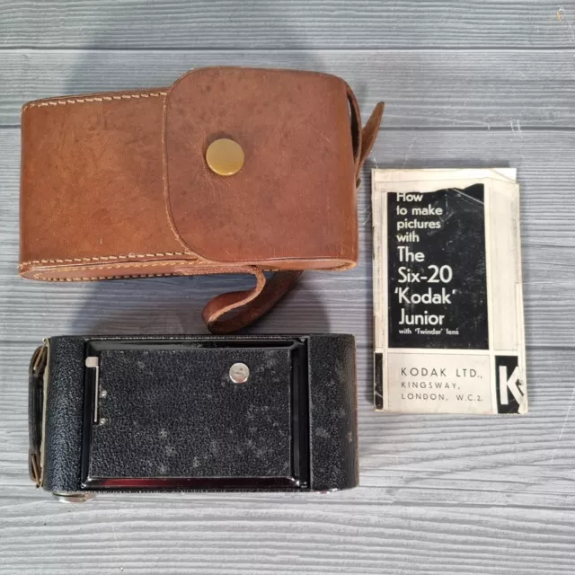 Vintage Kodak Six-20 Junior Folding Camera Kodon Shutter, Manual & Leather Case 2