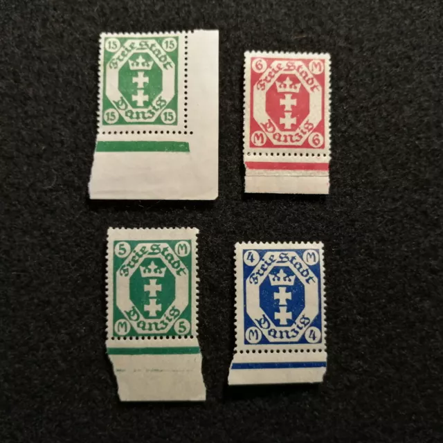 Deutsches Reich Danzig ab 1921 - Lot Freimarken: Staatswappen,Ecke,Rand      4.)