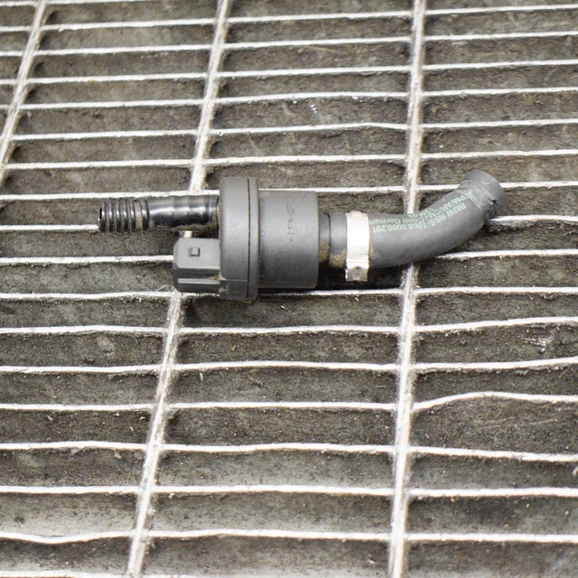 BMW M3 E46 Fuel Line Pressure Sensor 1435982 3.2 Petrol 252kw 2004 £19.
