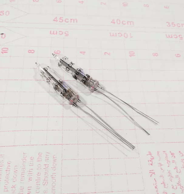 Lot of 2pcs. Quartz Crystal Resonator 100 kHz
