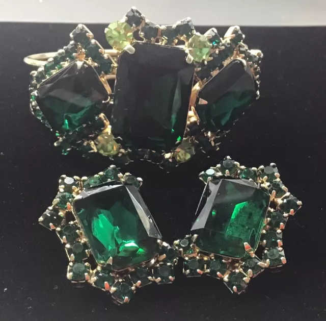 Vintage 1950s Emerald Rhinestone Gold Tone Clamper Bracelet Clip Earrings Set