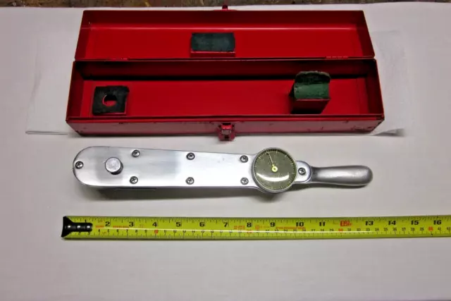 Snap On RT 600 Torqometer 3/8” Drive Torque Wrench with Metal case 1940's Era