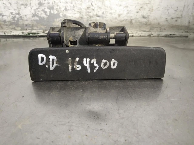 Poignée De Porte Extérieure Droite Avant Pour Peugeot 405 - Modèles 15B/15E/4B/4E - Noire - Référence 9101.89