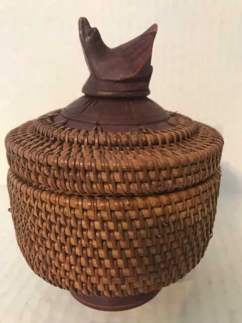 Vintage Indonesian Lombok Woven Footed Pedestal Trinket Basket Carved Bird Lid