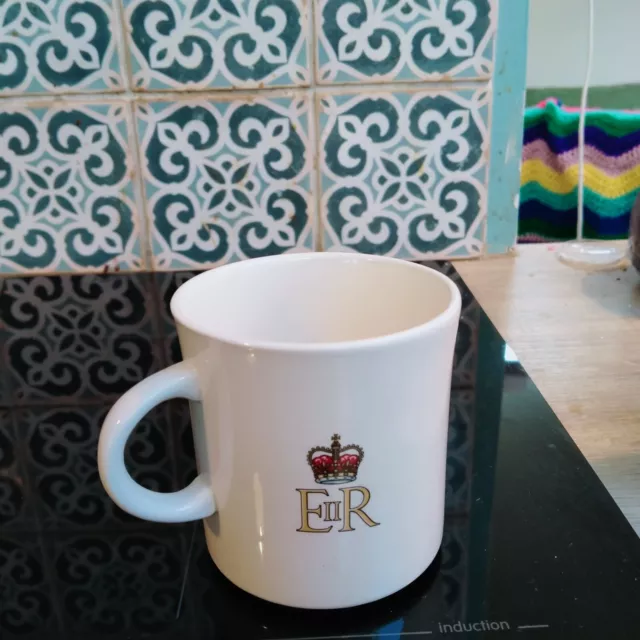 commemoration mug Queen Elizabeth II silver jubilee 1977