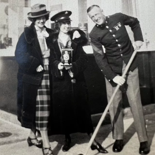 Antique Photo 1924 Wilmington CA Filling Station Sargent Seeberger Poses Girls