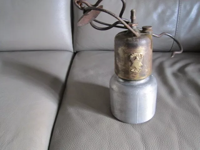 ancienne lampe mineur à carbure