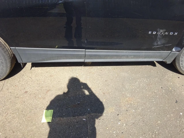 Rocker Moulding CHEVY EQUINOX Right 20