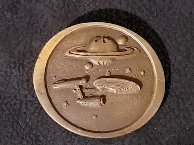 1970s Star Trek Enterprise Belt Buckle W/ Planet NCC1701  Vintage RARE