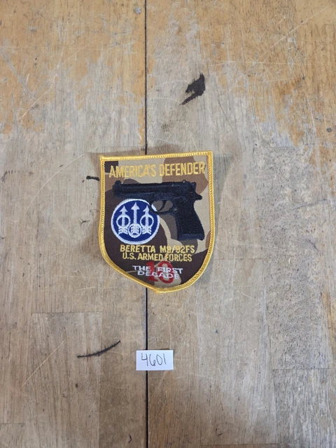 AJ79-93 Toppe Ricamate Punk Mini Distintivo Per Pistola 98K Con Supporto In Ferro Sul Gancio Per Applique Per Abbigliamento