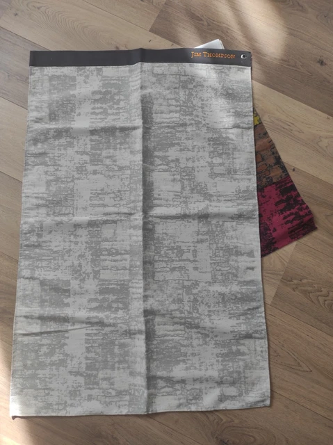 Tissu Jim Thompson Floriental - Soie Et Lin, Motif Floral Oriental, Dimensions 95x65 Cm - Occasion