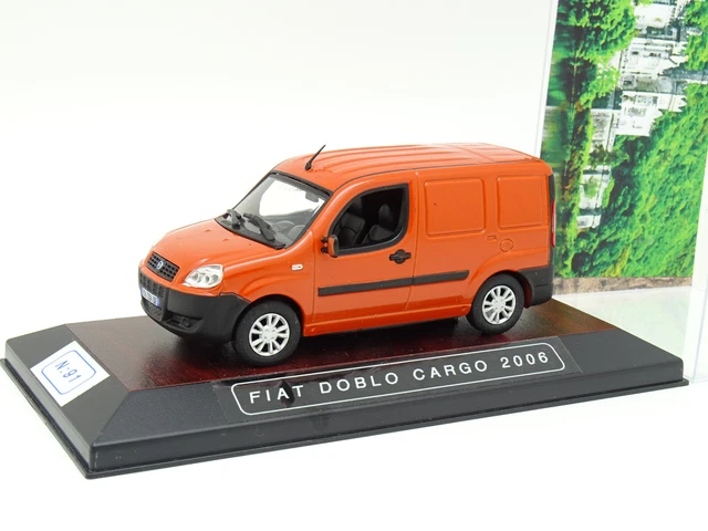 NOREV FIAT STORY 1/43 - Fiat Doblo Bleu vitré 2006 EUR 42,00 - IT