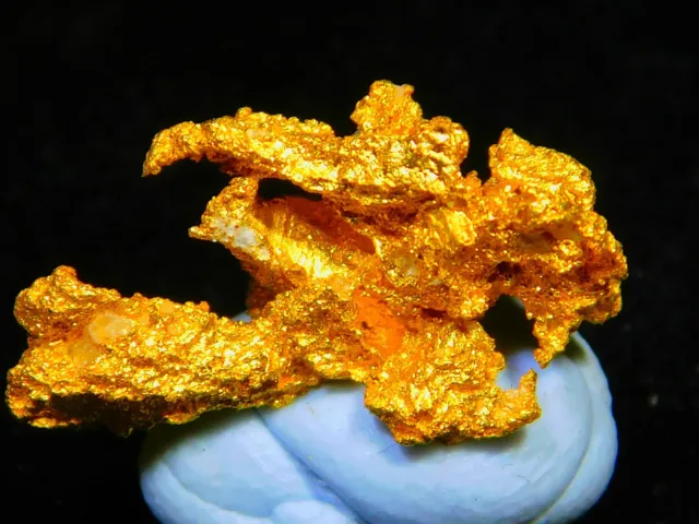 MAGNIFICENT Australian Gold Crystalline Nugget ( 3.73 grams ). In Display Pod.