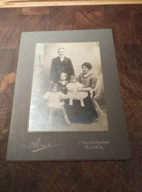 Photo ancienne Une famille  vers 1910 studio max Alger  fon