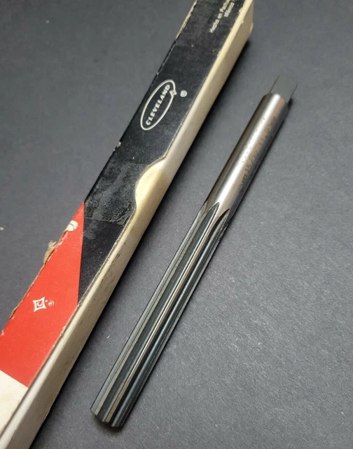 Cleveland 15/32" HSS Hand Reamer 5¾" OAL  Straight 8- Flute 4100 Machinist