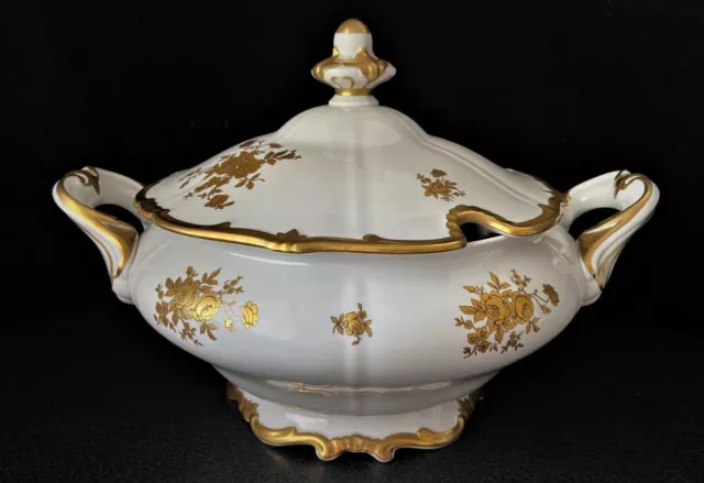 Weimar Germany 17010 Katharina Shape Footed Soup Tureen and Lid