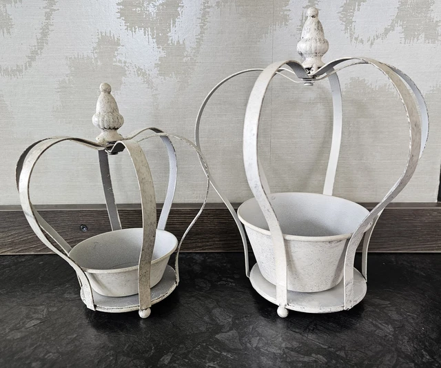 Krone mit Schälchen Übertopf shabby chic Landhaus design Romantik