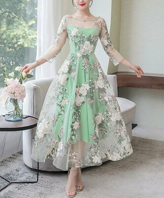 Vicky and Lucas Green Floral Embroidery Sheer-Overlay Midi Dress Size Large