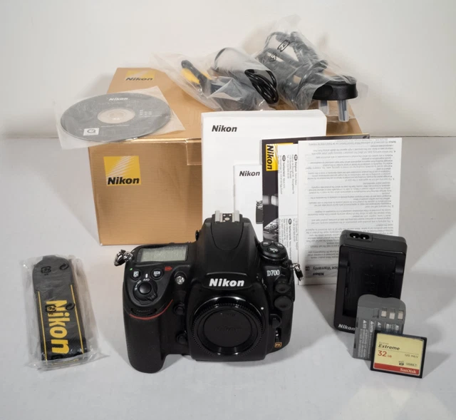 Nikon D700 - low shutter count - excellent condition - FX DSLR camera body