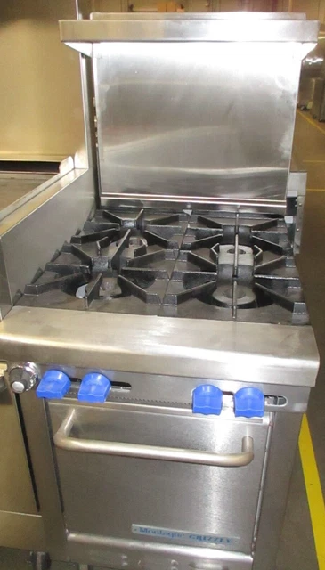 Used Montague 24" Long Range With 4 Burner & Std Oven, Nat Gas.