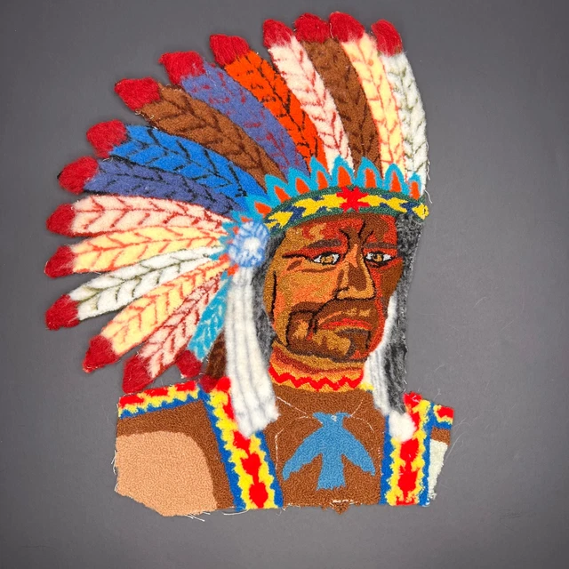 "Aplique kitsch grande de colección de los años 70 arte con aguja perforable ""Jefe"" acabado