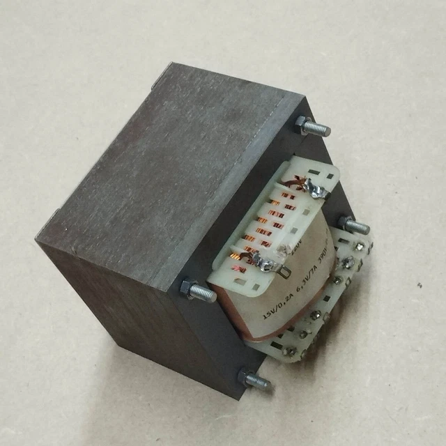 Transformateur torique RS PRO 2 sorties, 2 x 115V c.a. 2 x 55V c.a Transformateur torique RS PRO 2 sorties, 2 x 115V c.a. 2 x 55V c.a