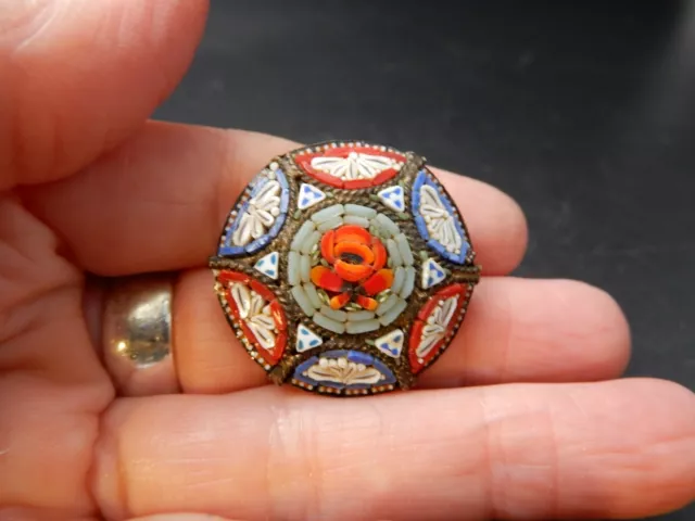 Belle Broche Micro Mosaïque 1950s' Italie ronde 3 cm