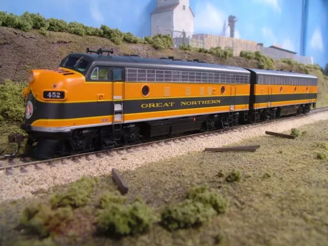 Athearn Genesis G 1704A/B Great Northern HO Scale F7 A & B #452 C & D Set