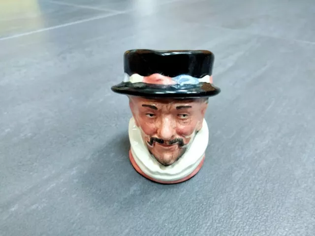 1946 vintage Royal Doulton D6251 - Beefeater character Toby Jug - miniature size