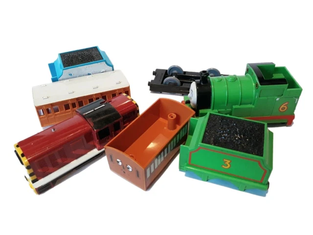 THOMAS THE TANK Engine Trackmaster Wheels Covers Spares & Repairs Salty ...