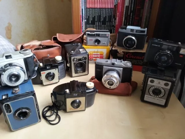 Assorted Vintage Cameras X10 - Kodak. Conway. Coronet. Viscount. Halina. Dacora