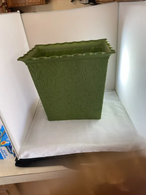 Vintage Mid Century MAX KLEIN Avocado Green Plastic Waste Basket Trash Can