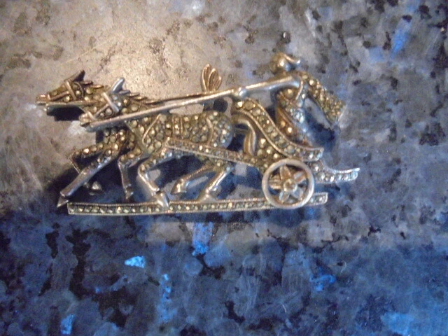 superbe broche ancienne en argent 925 et marcassitte.