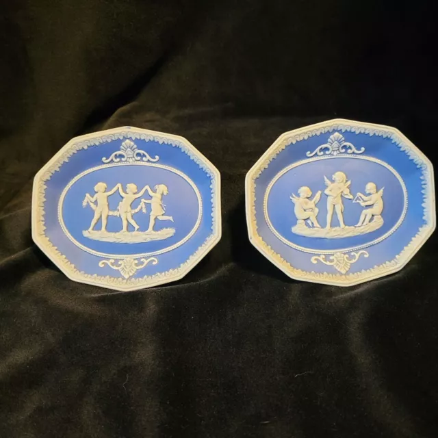 Vintage German Blue Jasperware Cherubs Angels Small Hanging Plates Dish Set of 2