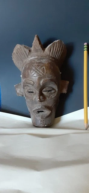 PASSPORT MASK FROM ZAMBIA-mid 20th century, tribal used