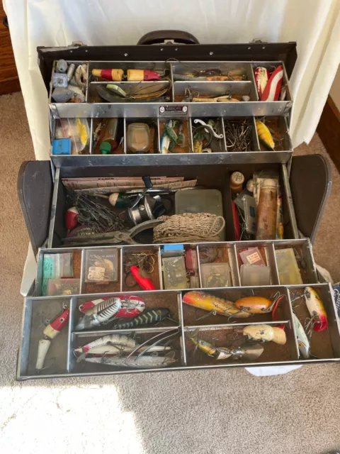 VINTAGE KENNEDY FISHING Tackle Box w/Old Bass Lures Misc $63.00