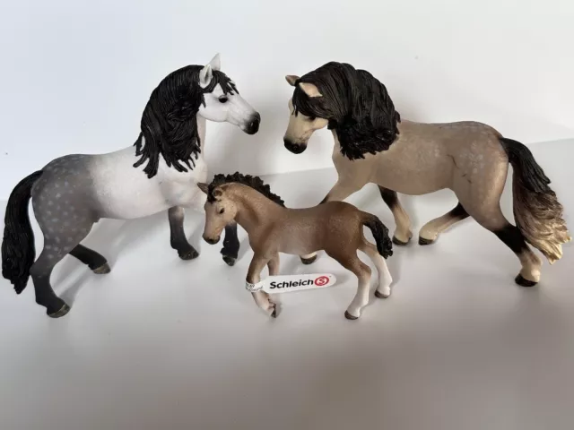 SCHLEICH ANDALUSIAN FAMILY 13793 Mare 13821 Stallion And 13822